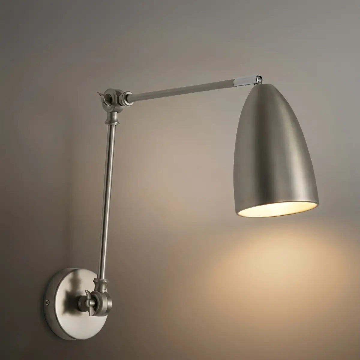 Irondale_Modern_Wall_Lamp